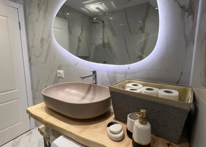 Διαμέρισμα Luxury Lc Golem (Tirana)