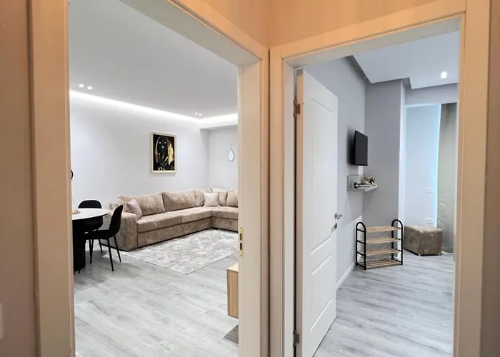 Luxury Lc Golem (Tirana)