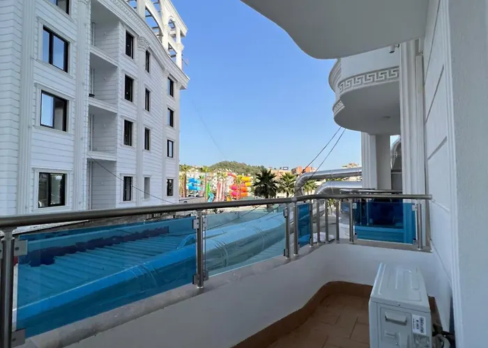 Luxury Lc Golem (Tirana)