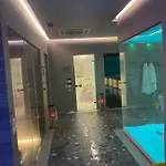 Luxury Lc *
