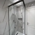 Luxury Lc * Golem (Tirana)
