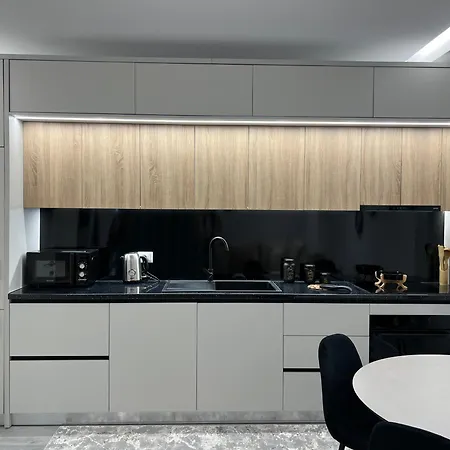 Apartment Luxury Lc Golem (Tirana)